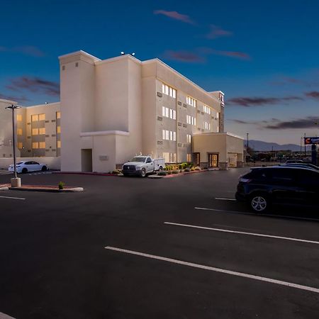 Comfort Inn & Suites Albuquerque Downtown מראה חיצוני תמונה