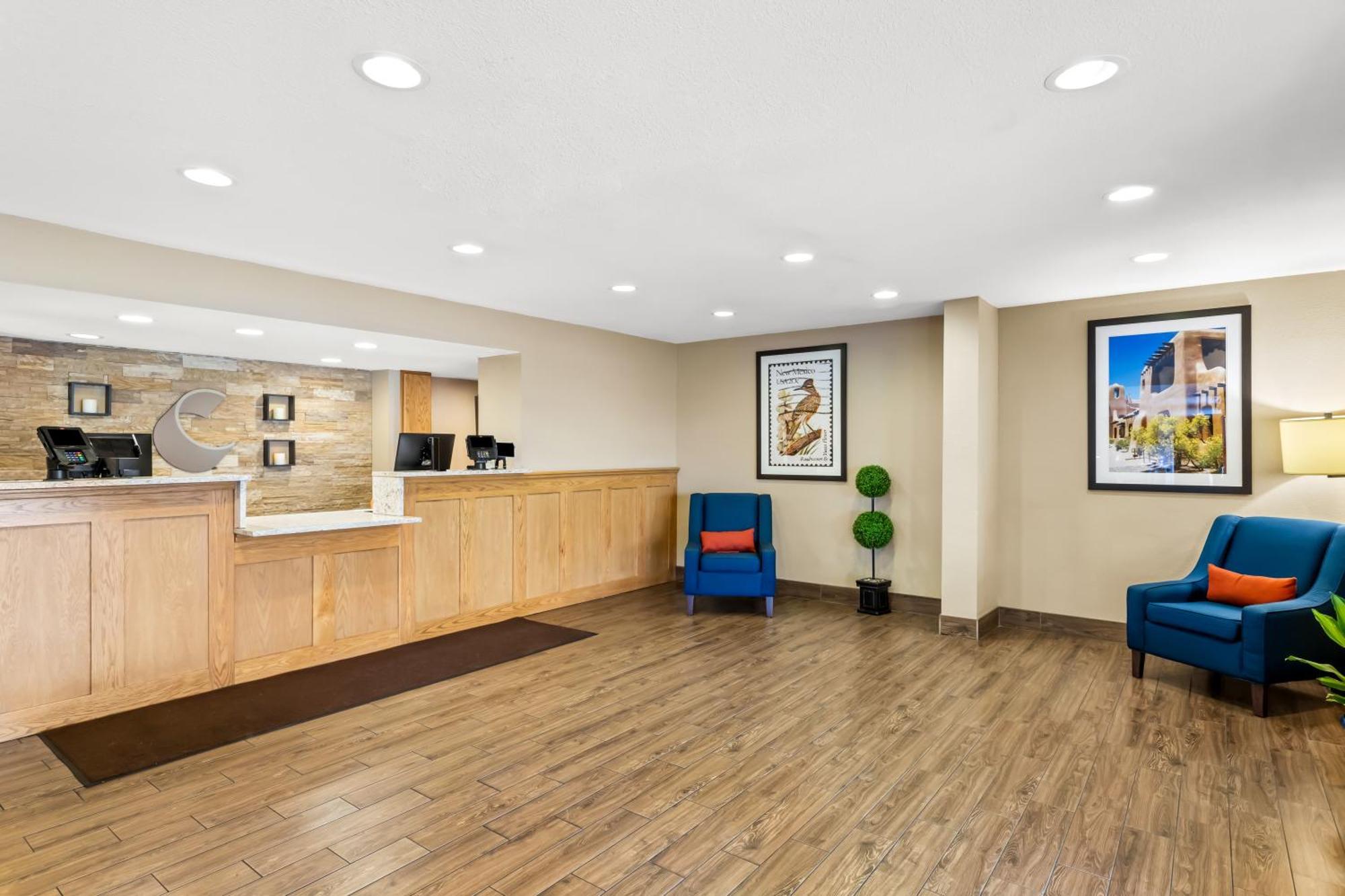 Comfort Inn & Suites Albuquerque Downtown מראה חיצוני תמונה